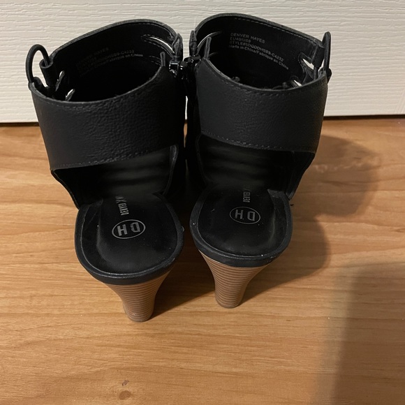 Peekaboo toe heels - woman’s size 9 🤩 (3/15) - Picture 4 of 4